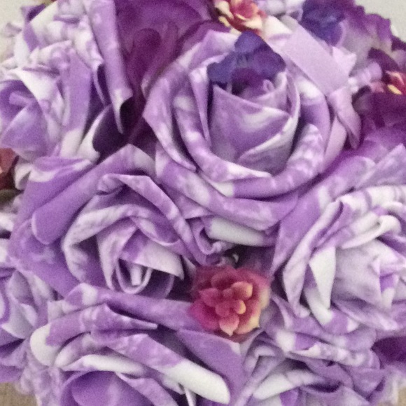 Purple/ white wedding bridal bouquet - Picture 4 of 5